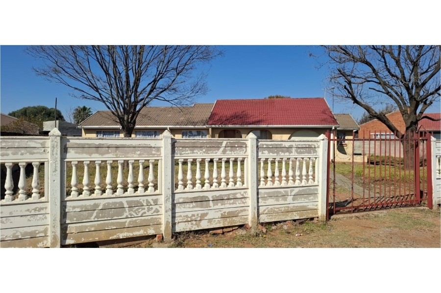 3 Bedroom Property for Sale in Bronville Free State